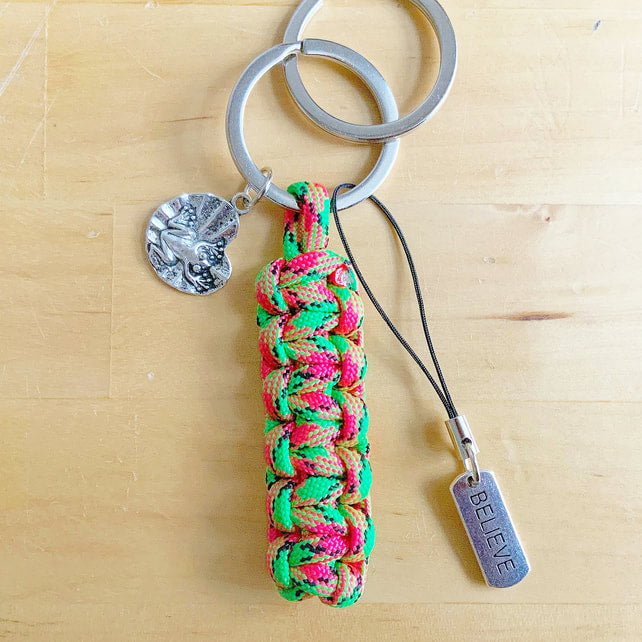 Frog Keyring. Paracord Keyring. Charm Keyring. Handmade Paracord Keyring.