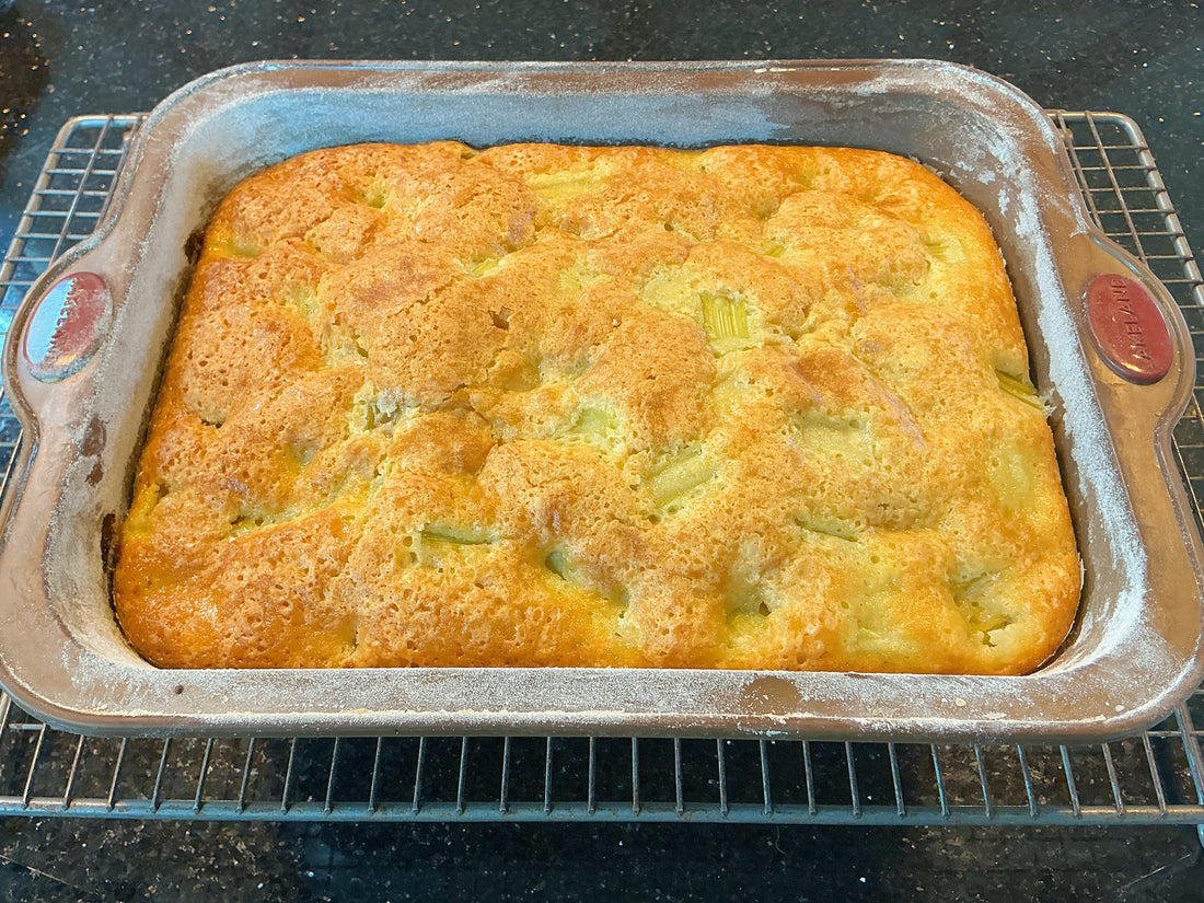 Rhubarb Cake … 🍰