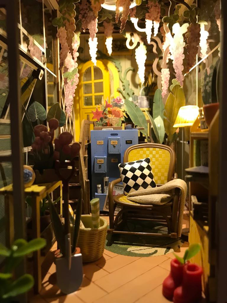 Making My First Book Nook …