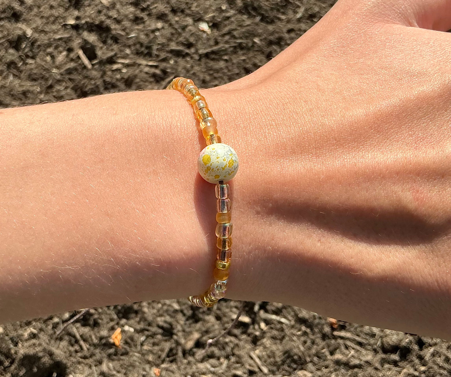 Gold Tone Seed Bead Bracelet. Seed Bead Bracelet. Handmade Bracelets. Beaded Bracelet. Beach Life Style Bracelet. Boho Chic. Boho Fashion. Boho Style Bracelet.
