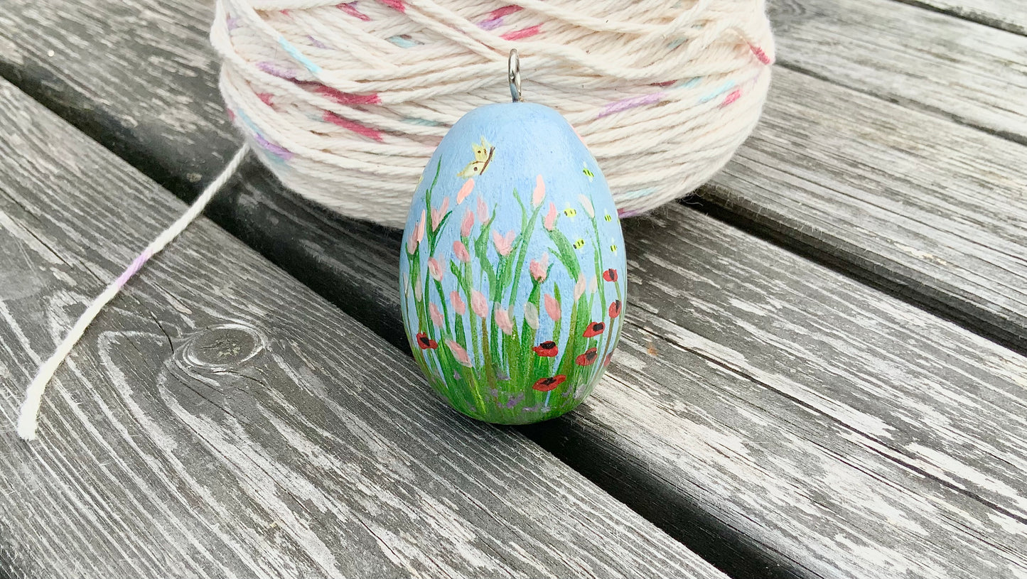 Spring Decoration. Easter Decoration. Hand Painted Wooden Egg. Hanging Decoration. Hand Painted Meadow Flowers. Wildflowers.