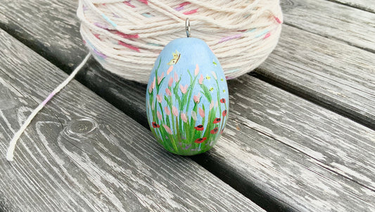 Spring Decoration. Easter Decoration. Hand Painted Wooden Egg. Hanging Decoration. Hand Painted Meadow Flowers. Wildflowers.