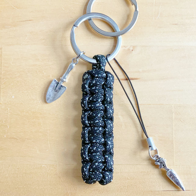 Gardening Keyring. Allotment Keyring. Handmade Paracord Keyring. Charms Keyring. Paracord Keyring.